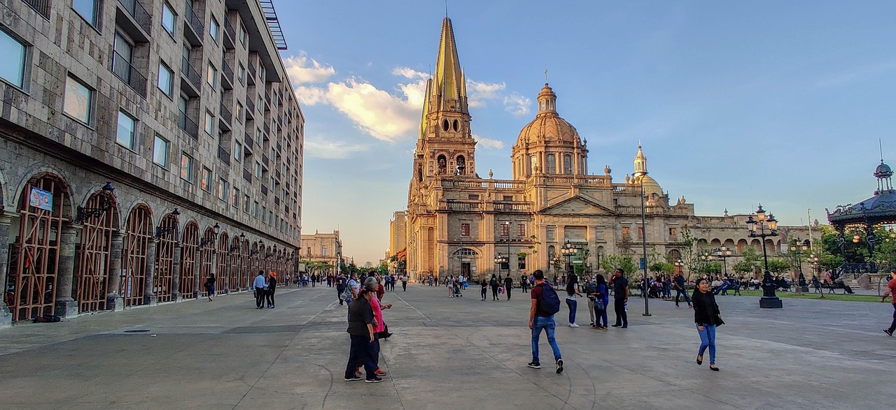 Descubre las mejores ciudades para visitar en tus vacaciones 2025. Desde destinos europeos hasta rincones en América y Asia, aquí encontrarás opciones para todos los gustos y presupuestos.